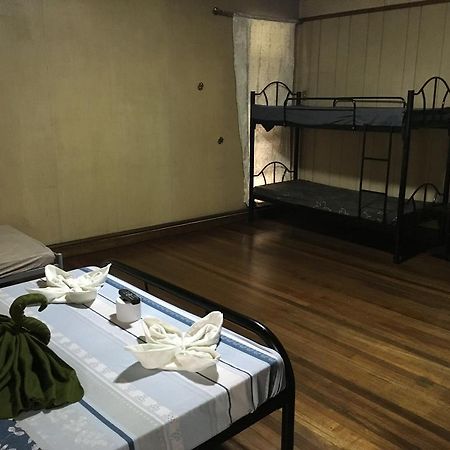 バギオ 1896 ベッド アンド ブレックファースト Bed & Breakfast エクステリア 写真