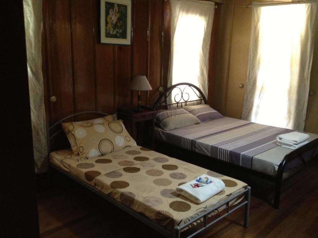 バギオ 1896 ベッド アンド ブレックファースト Bed & Breakfast エクステリア 写真